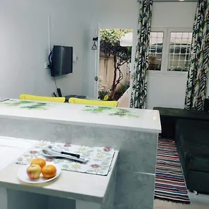 Appartement Studio, Cite La Gazelle ,pas Jafar, Quartier Calme 10 Min De L'aeroport Pres Du Technopark, Jafar